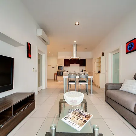 Apartment St Julian's 2br Terrace With Private Jacuzzi Saint Julian's