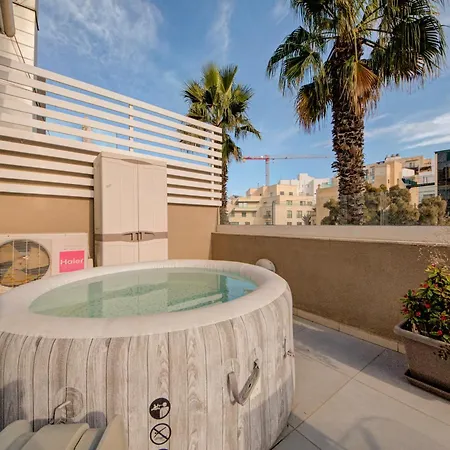 St Julian's 2br Terrace With Private Jacuzzi Apartment Saint Julian's
