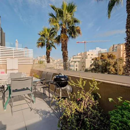 St Julian's 2br Terrace With Private Jacuzzi * Saint Julian's