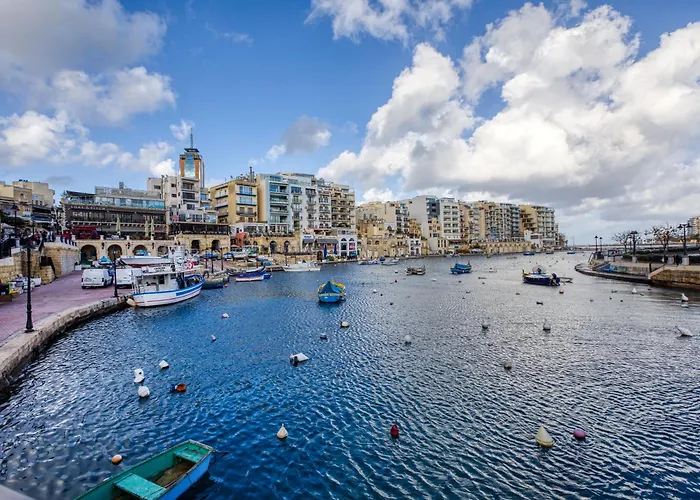 St Julian's 2br Terrace With Private Jacuzzi *