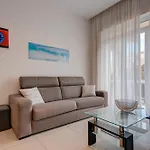 St Julian's 2br Terrace With Private Jacuzzi Apartman