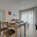 St Julian's 2br Terrace With Private Jacuzzi Apartman San Ġiljan