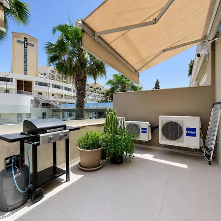 St Julian's 2br Terrace With Private Jacuzzi Апартаменты *
