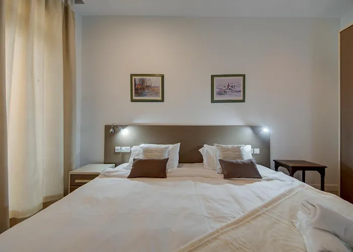 St Julian's 2br Terrace With Private Jacuzzi Lejlighed