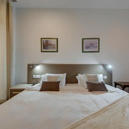 St Julian's 2br Terrace With Private Jacuzzi アパート