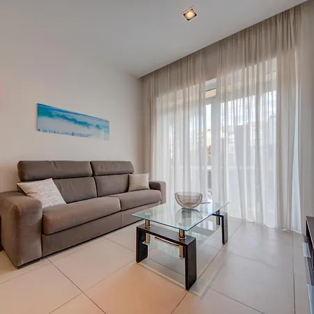 St Julian's 2br Terrace With Private Jacuzzi アパート Saint Julian's