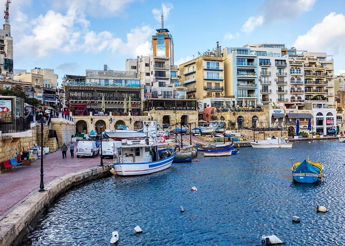 St Julian's 2br Terrace With Private Jacuzzi San Ġiljan